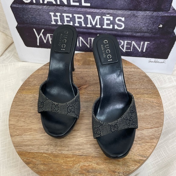 AUTHENTIC Y2K Gucci size 34 GG monogram Denim Wood Mule Heels - Picture 2 of 9